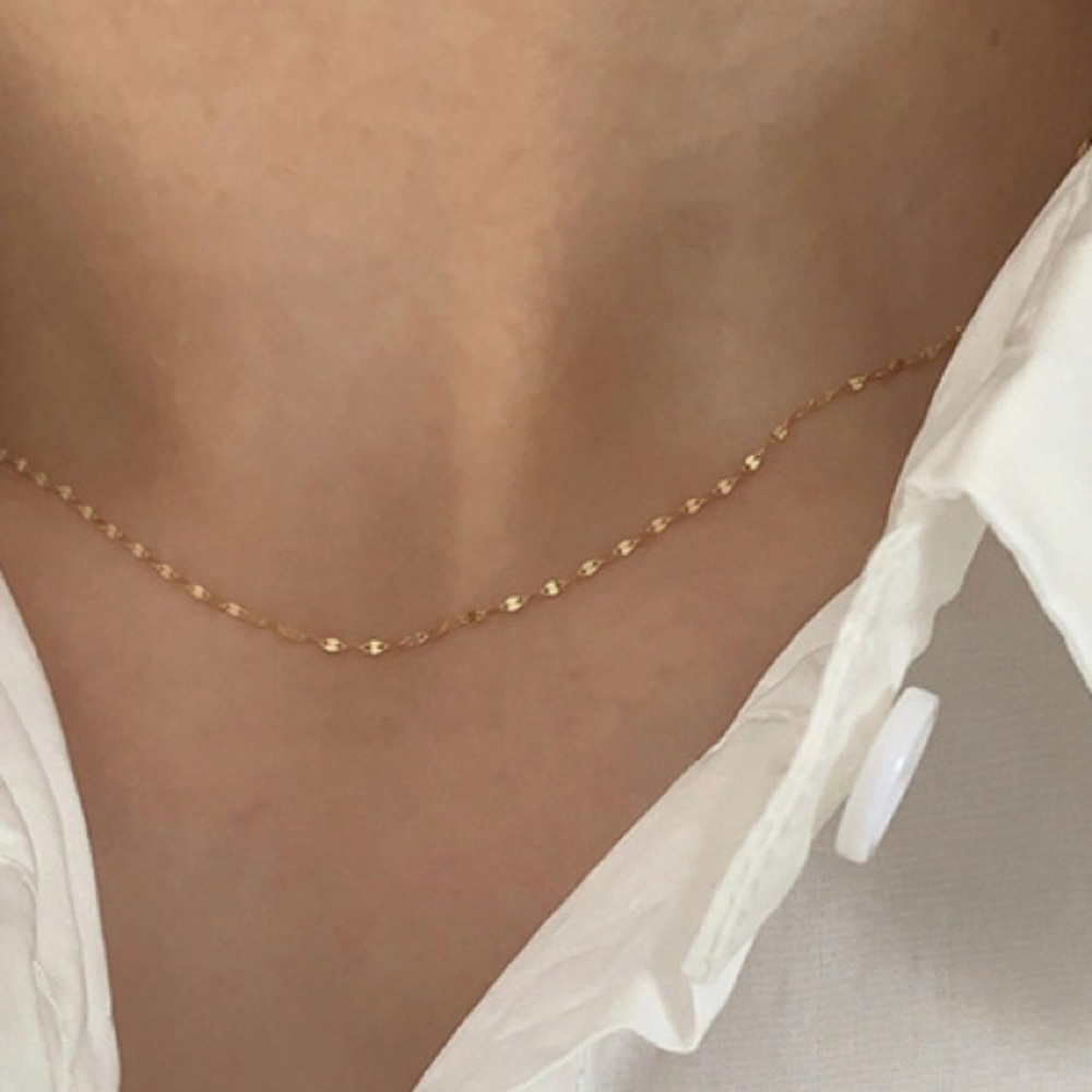 Delicate gold chain necklace - Picture 7 of 7